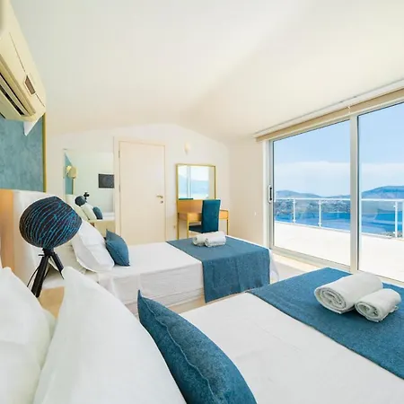Sleeps 10 Pool Air Con Wifi