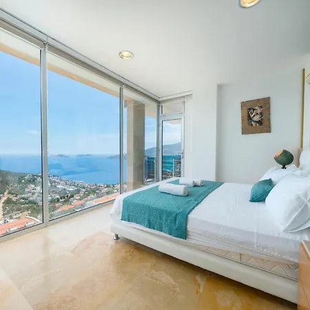 Sleeps 10 Pool Air Con Wifi